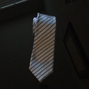 Louis Vuitton men's tie 👔